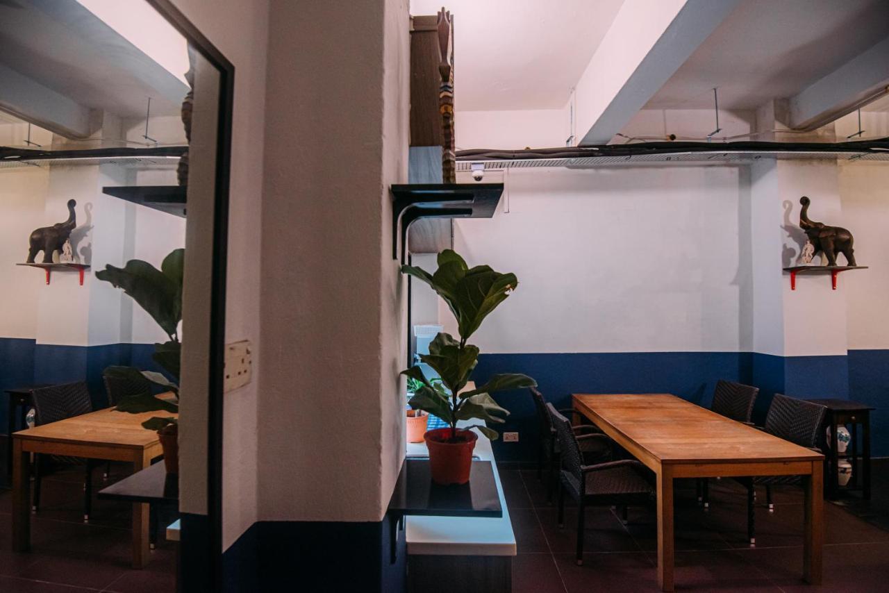 Nhà trọ Bluewaters Pods 38 Hongkong St